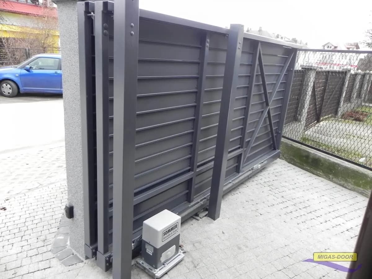 Ile kosztuje brama na pilota? Sprawdź, co wpływa na cenę